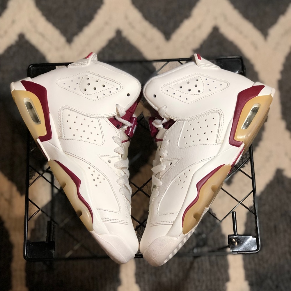 Jordan 6 Maroon
